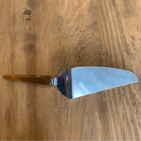 Vintage Cake Pie Knife Server Butterscotch Bakelite Handle - Picture 7 of 12